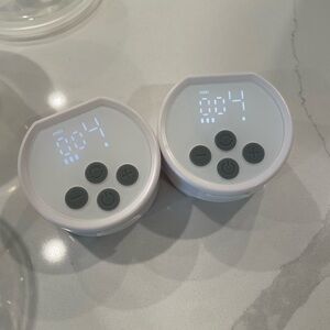 Wearable Momcozy S12 Pro Breast Pump